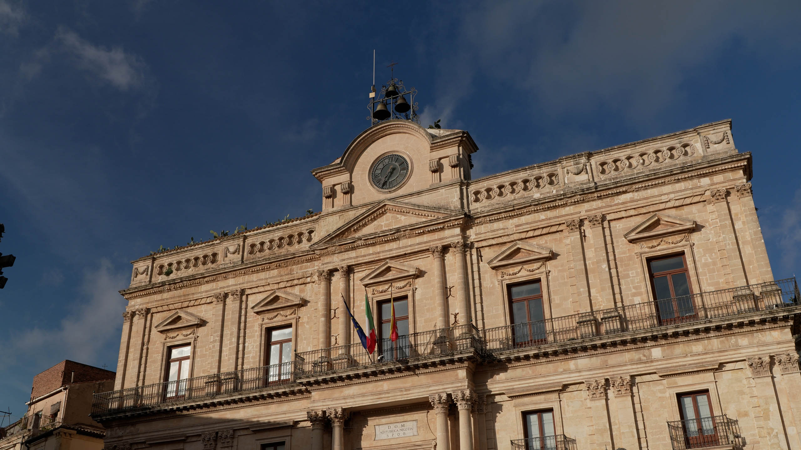 La facciata del palazzo